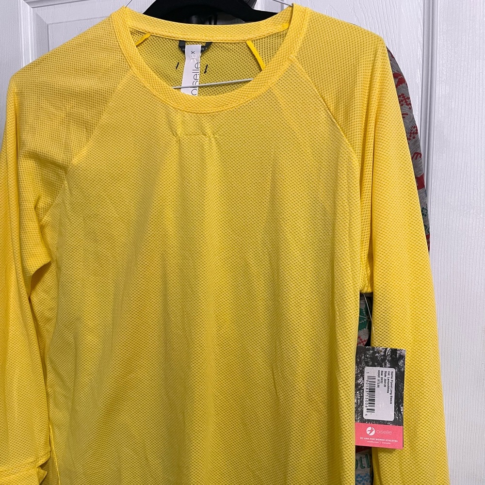 Oiselle Lemon White Flyout Long Sleeve